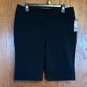 Bisou Bisou Black Women's Knee-Length Shorts